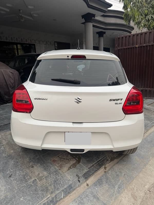 Suzuki Swift GL CVT White 100% Original Body 1