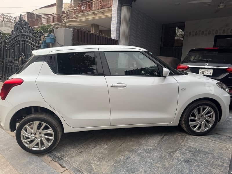 Suzuki Swift GL CVT White 100% Original Body 13