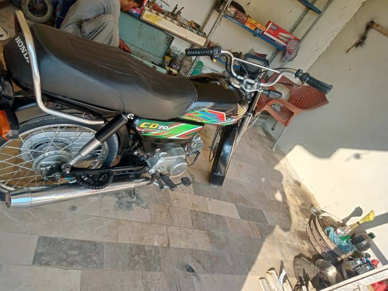 Honda CD 70 very good condition for sale final price 10,5000 1