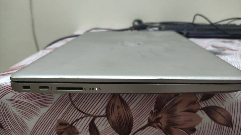 HP Core i3 7 Gen with SSD and Hard disk 2