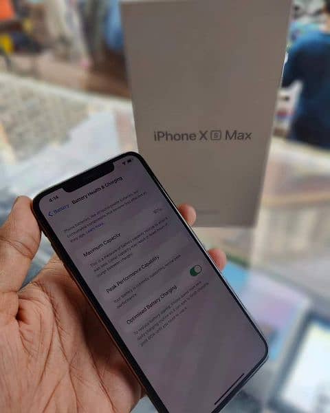 iphone xs max 03290506093Watsapp 2