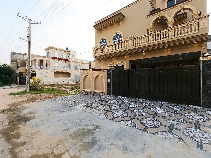 Idyllic Prime Location House Available In Audit & Accounts Phase 1 - Block D For Sale 1