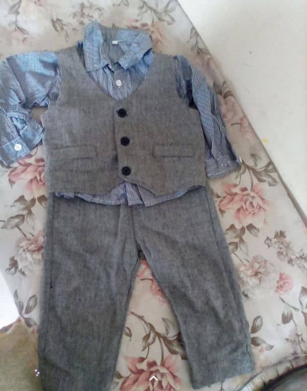 3 piece suit for ur little one 0