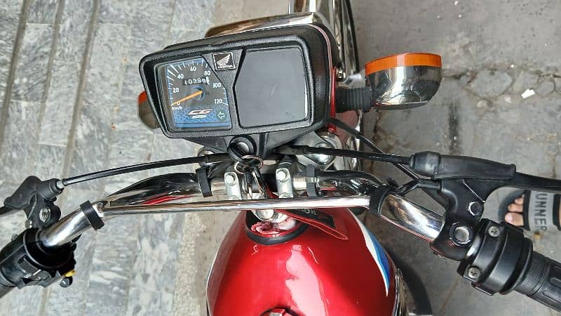 honda cg 125 2024 model red color 4