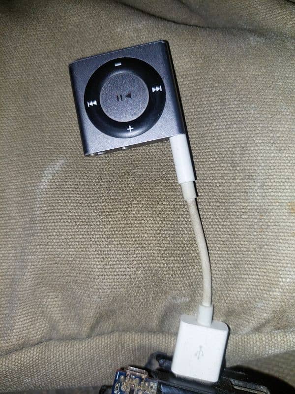 ipod shuffle 2nd and 4th generation 4