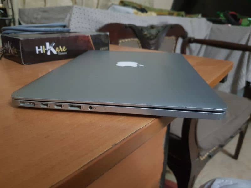 Macbook Pro 2015  13 Inuch | 256 GB SSD 5