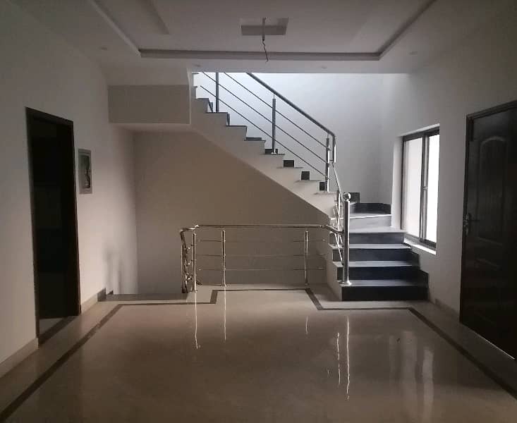 Premium 5 Marla House Is Available For Rent In Johar Town 3