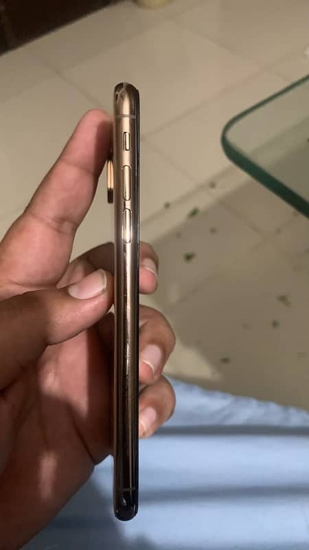 iPhone Xs Non Pta 1