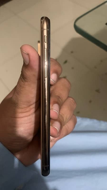 iPhone Xs Non Pta 4