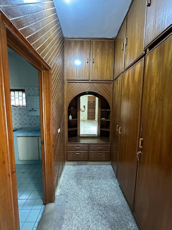 10 Marla House in Faisal Town near to Moulana Shokat Ali Road for family or for Silent Office 13