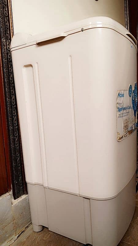 Haier washing machine. 3