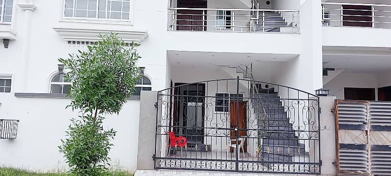 5 MARLA BRAND NEW HOUSE FOR SALE IN NASHEMAN IQBAL PHASE 2 BLOCK A2 17