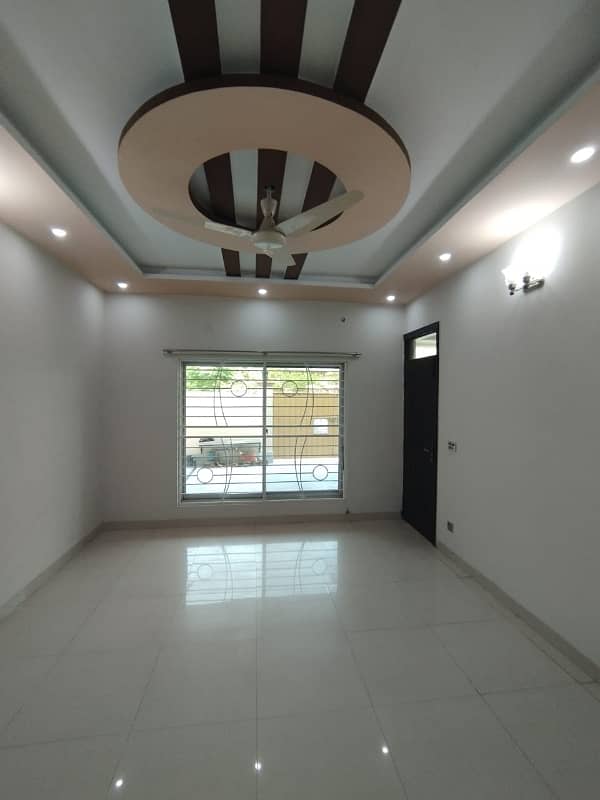 8 MARLA NEW TYPE HOUSE FOR SALE IN MILITARY ACCOUNT 1