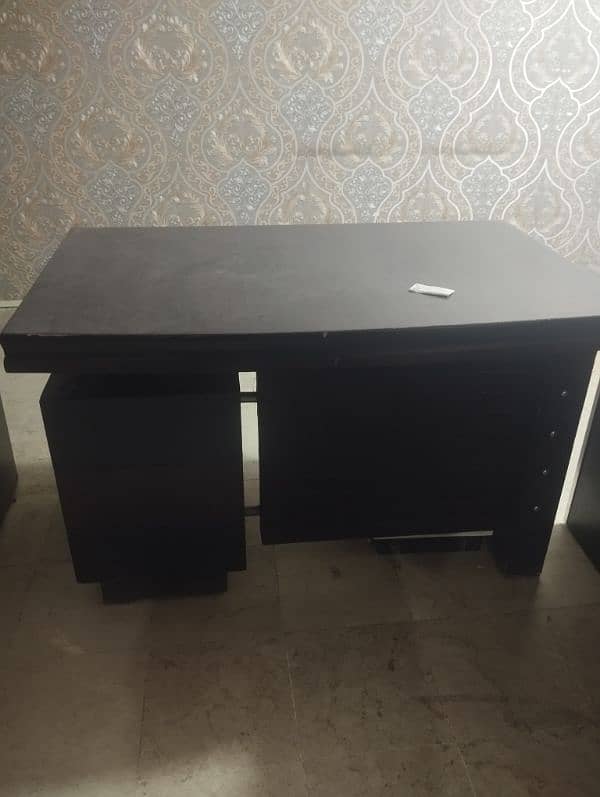 3 tables and 1 chair for sale 2