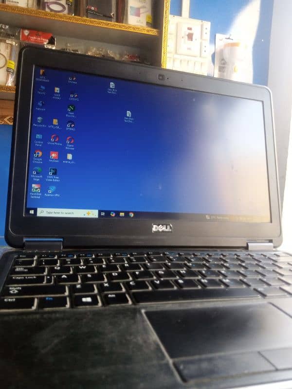 Dell latitude e7240 (i5-4300U) 4th gen 1