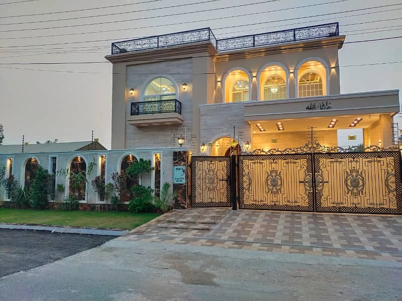 One Kanal Beautiful House 60 Feet Front On 50 Feet Wide Road Available For Sale In Chinar Bagh 22