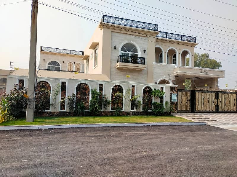 One Kanal Beautiful House 60 Feet Front On 50 Feet Wide Road Available For Sale In Chinar Bagh 26