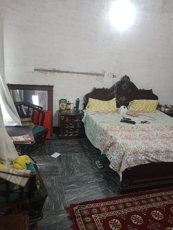 1 KANAL SINGAL STOREY HOUSE FOR SALE IN CHINAR BAGH PUNJAB BLOCK 8