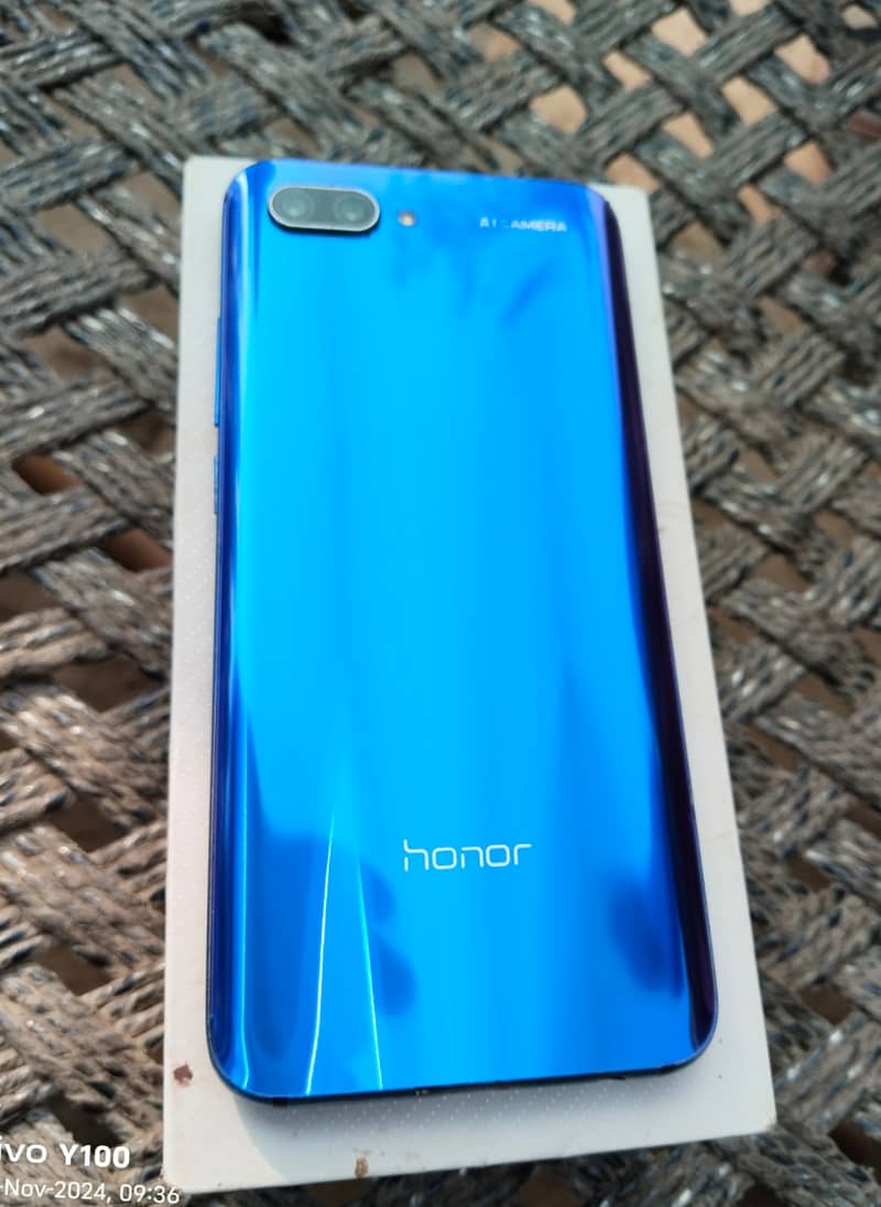 Honor 10 (4GB RAM, 128GB) PTA Approved 1