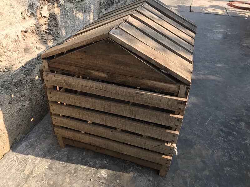 Wooden chicken cage | Chicken Coop | مرغیوں کا لکڑیوں کا پنجرہ 2