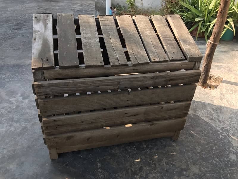 Wooden chicken cage | Chicken Coop | مرغیوں کا لکڑیوں کا پنجرہ 3