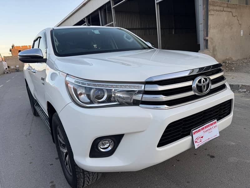 Toyota Hilux 2021 6