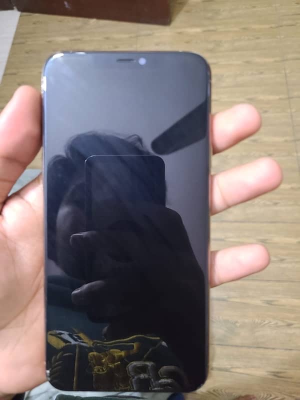 Apple Iphone 11 pro max 5