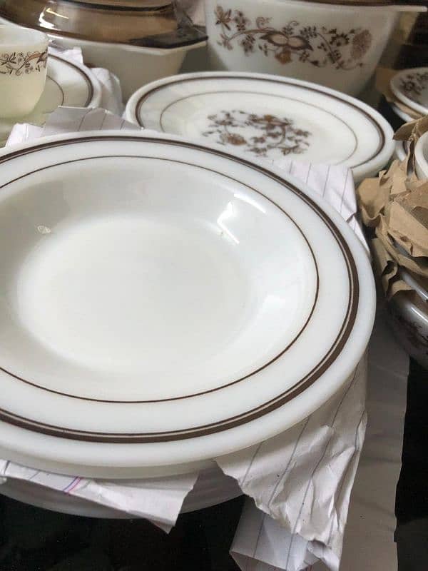 pyrex dinner set 4