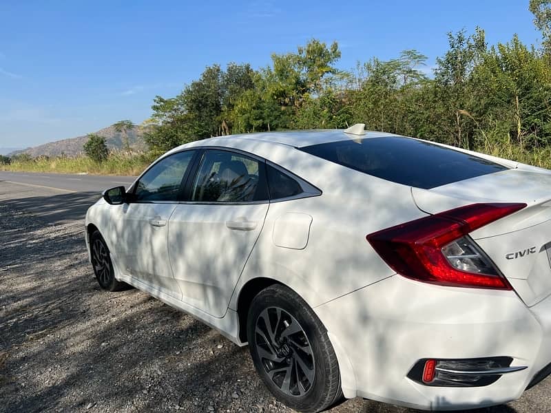 Honda Civic i-VTEC Oriel 2018 4