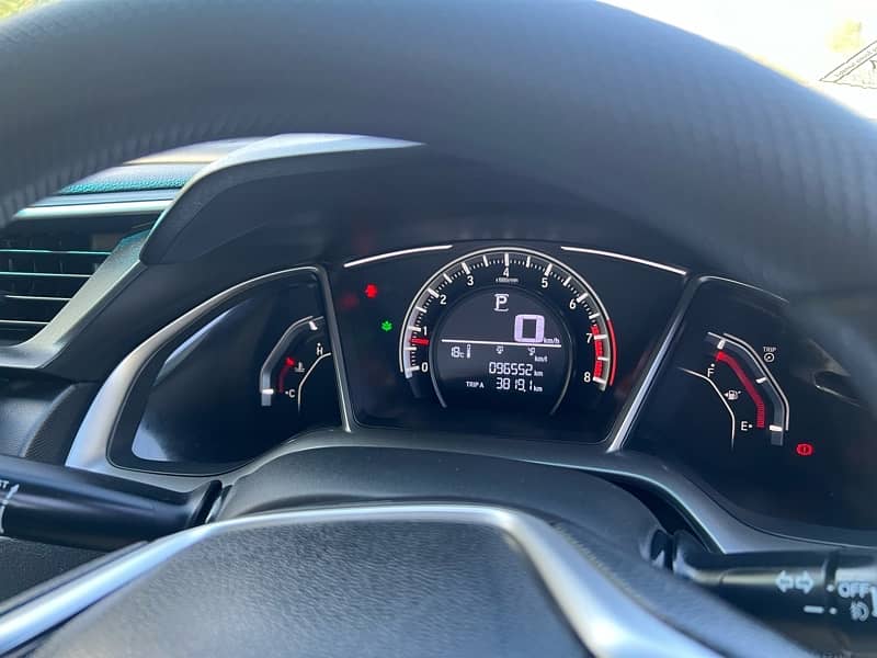 Honda Civic i-VTEC Oriel 2018 13