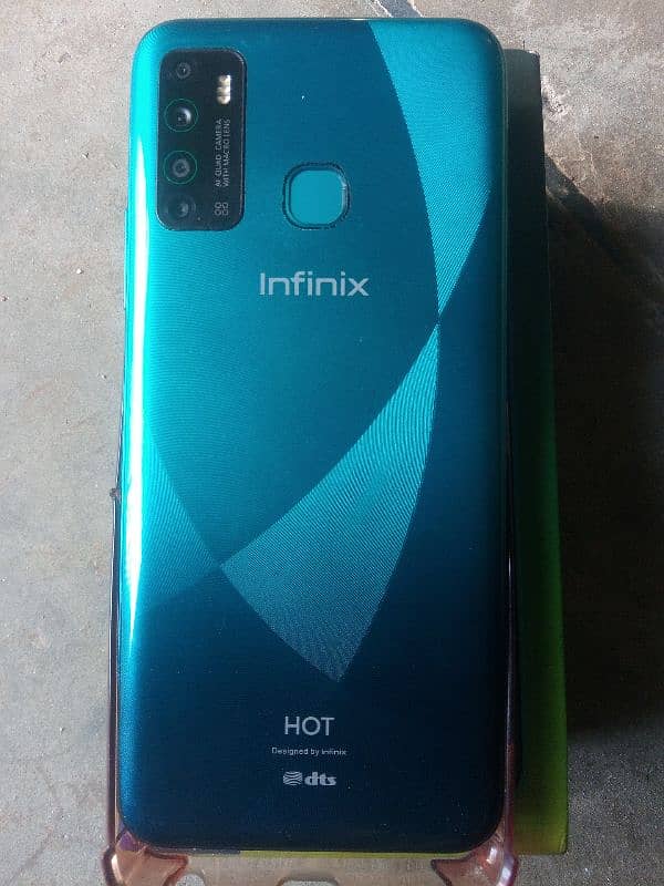 Infinix hot 9 4gb 128gb 18000 2 days battery time ladies hand use 3