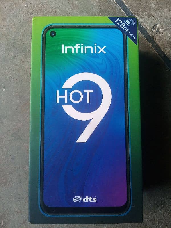 Infinix hot 9 4gb 128gb 18000 2 days battery time ladies hand use 4