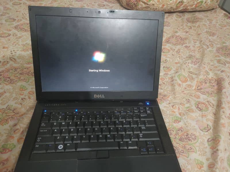 good condition 6 gb ram core i3 64bit 3