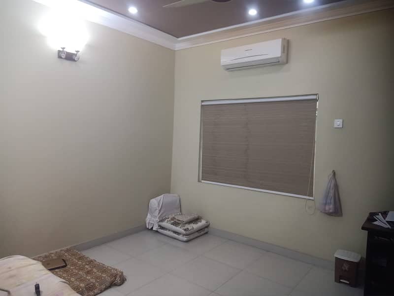 10 Marla 3 Bedroom House Available For Rent In Askari 10 Lahore cantt 4