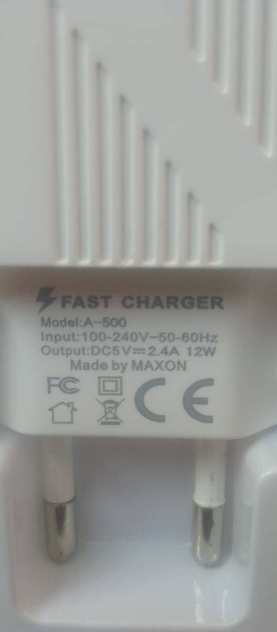 Ultra-Fast Mobile Charger - High-Speed Charging Adapter for All Device 1