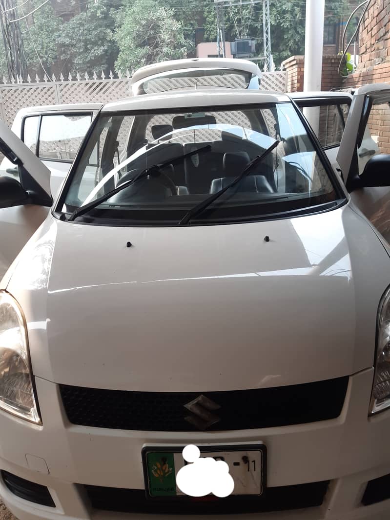 Suzuki Swift 2011 0