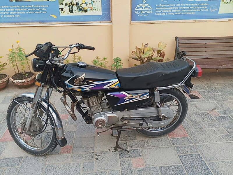 Honda 125 for sale in Lahore 0