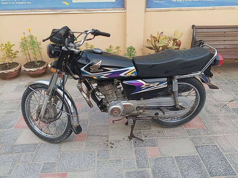 Honda 125 for sale in Lahore 8