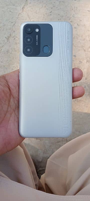 Tecno spark 8C 4+2 128 0