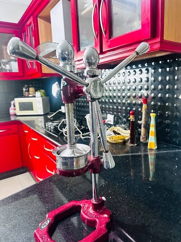 Manual juicer 2