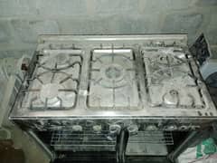 5 Burner Cooking Range