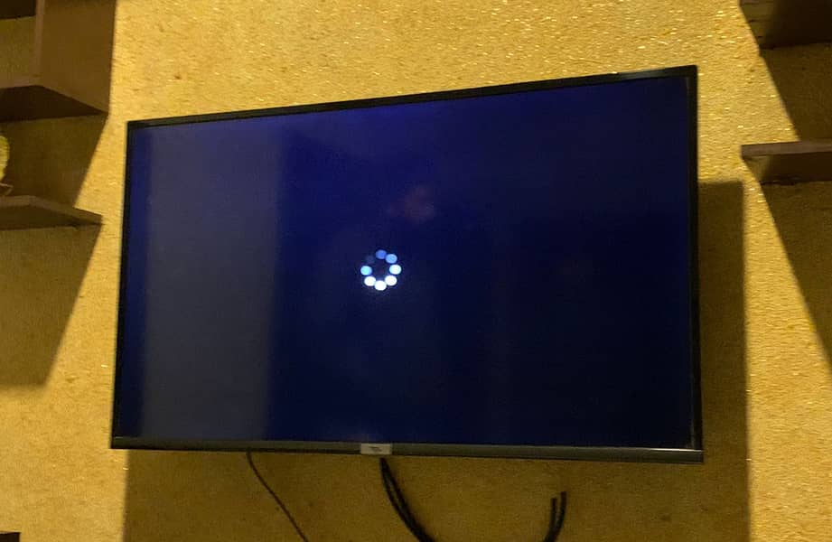 Tcl original led 40'' Android like brand new 100% psnd ay gi (call me) 1