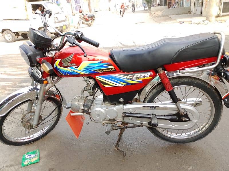 Honda 70 2021 model Punjab number Faisalabad 03184887062 8