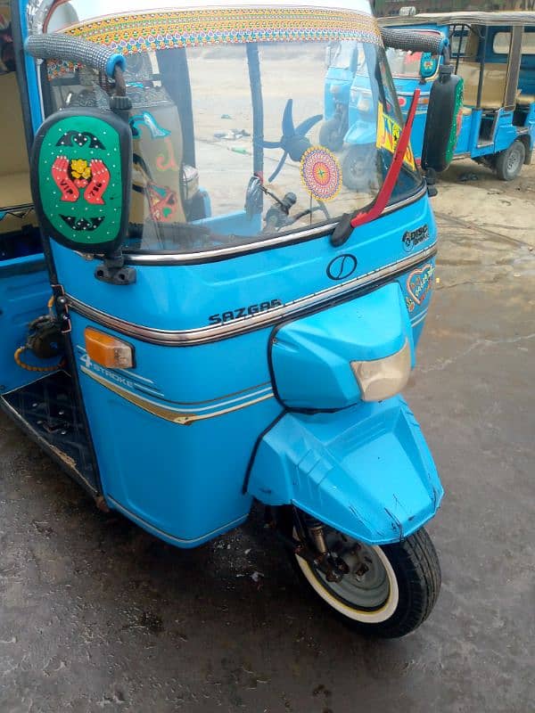 Six Seater Chingchi Rikshaw. 6