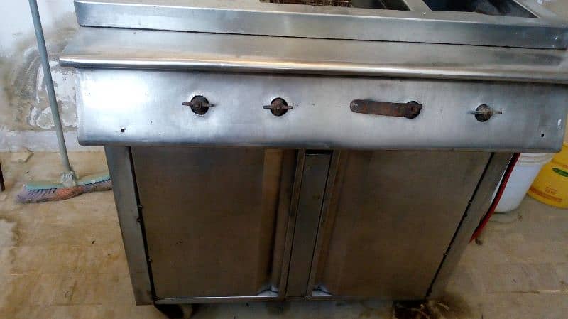 deep fryer 8+8 2/tubs wali he aone condition 9/10 4