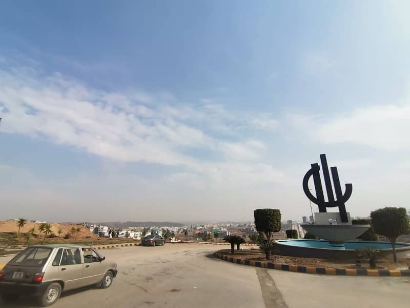 One Kanal Ideal Location Plot For Sale In Sector C ,Street # 02,In DHA Phase 05 , Islamabad 4