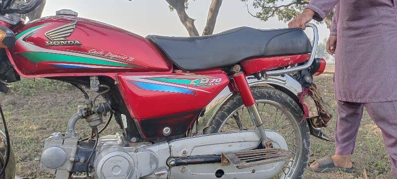 Honda cd70 70cc 5