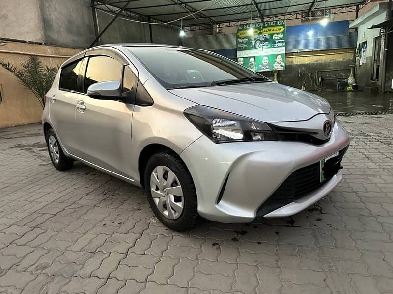 Toyota Vitz 2015 5