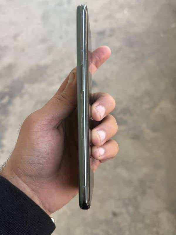 One Plus 9 Pro 5G 1