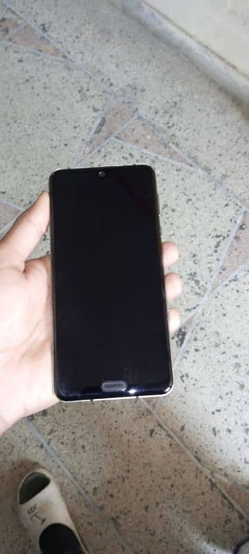 Aquos r3 2